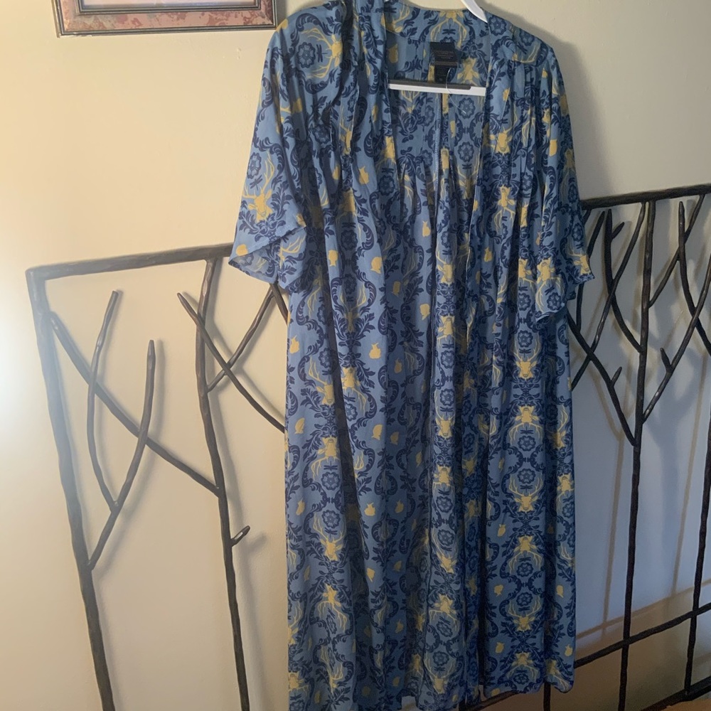 Outlander Collection Hot topic sheer cardigan